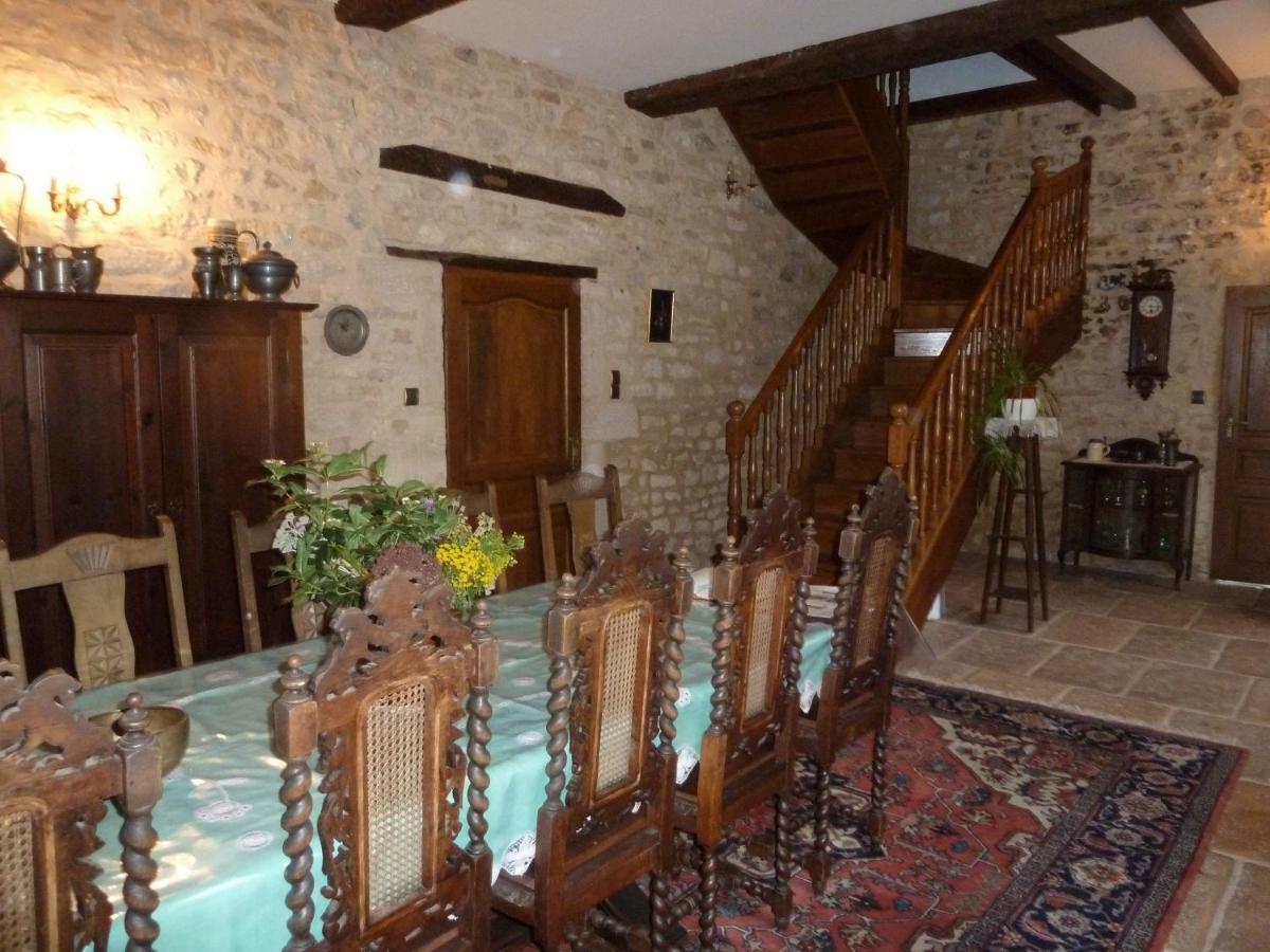 Maison Les Beaux Arts Mouzay  Exteriör bild