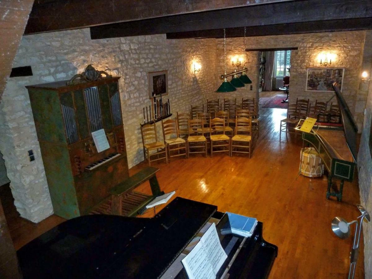 Maison Les Beaux Arts Mouzay  Exteriör bild
